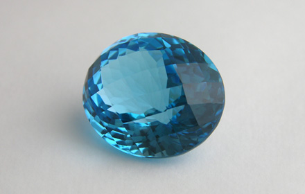 Topaz — specimen 0058, photo © NMNHS